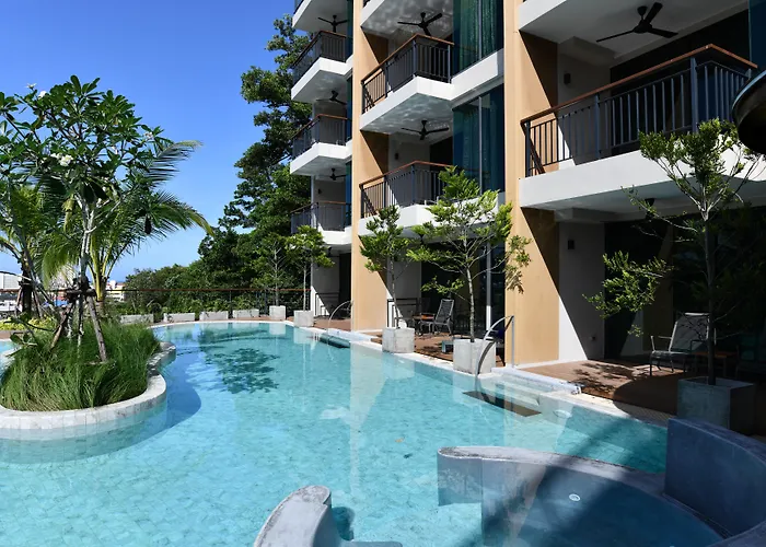 SKYVIEW Resort Phuket Patong Beach - SHA Extra Plus