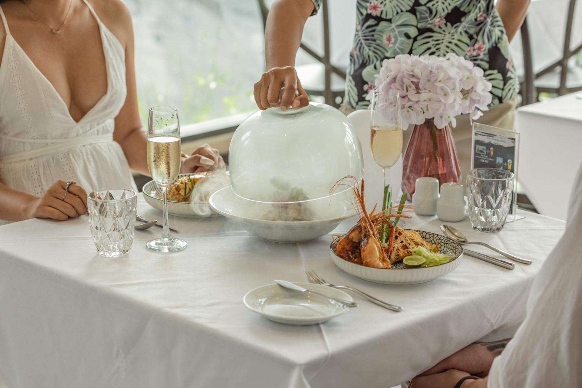 Skyview Phuket - Sha Extra Hotel 5*