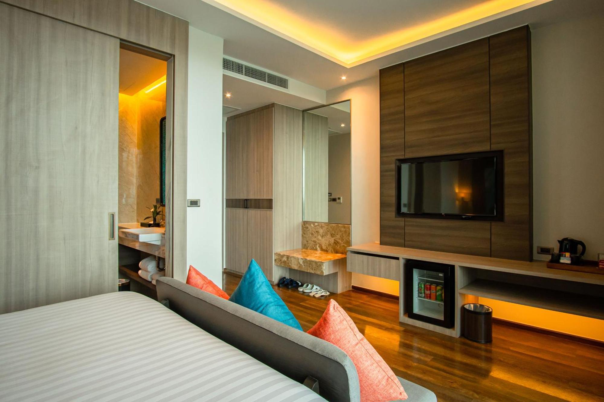 Skyview Phuket - Sha Extra